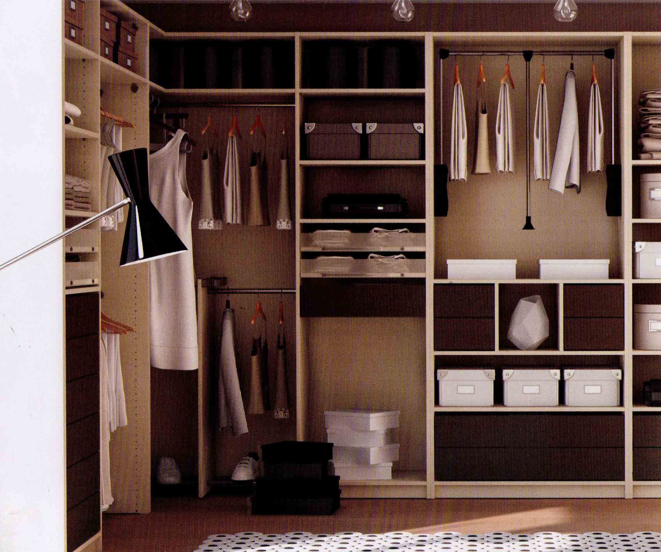 Tủ quần áo âm tường phòng ngủ – Lựa chọn tối ưu cho căn phòng của bạn