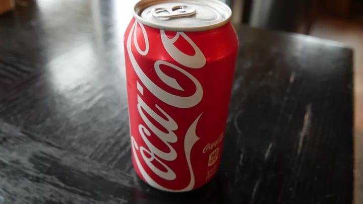 Tẩy rửa, công dụng hữu ích của Coca Cola