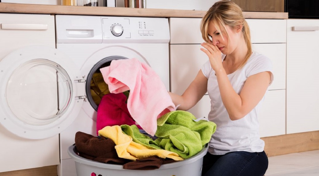 Máy giặt có mùi hôi, nguyên nhân và hướng giải quyết