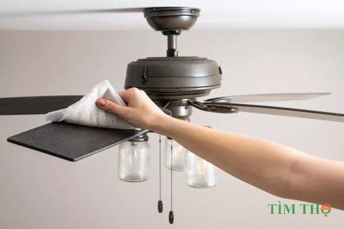 Cách vệ sinh quạt trần chỉ trong vài bước đơn giản