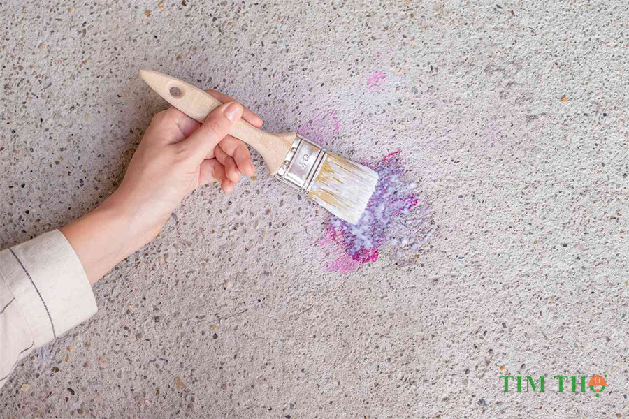 Cách làm sạch vết sơn trên nền bê tông